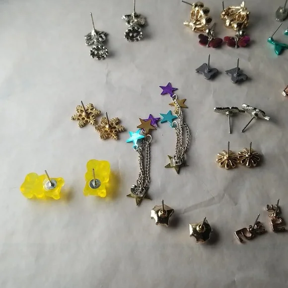 Fun Style Stud Earring Collection - Picture 8 of 9